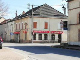 La Brasserie Le Saint Martin outside