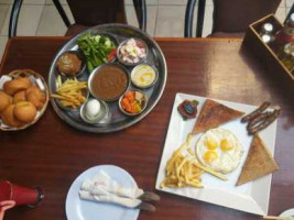 ‪bulls And Bakery‬ food