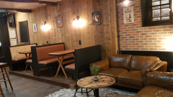Le Café De La Poste inside