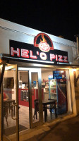 Hel'o Pizz inside