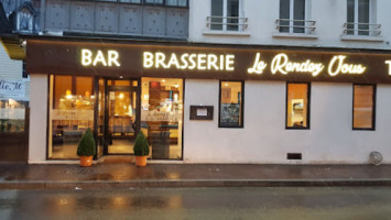 Brasserie Le Rendez Vous outside
