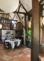 Restaurant Au Petit Paradis inside