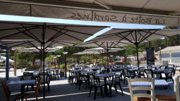 Restaurant la Boite a Sardines inside