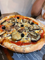 Pizza Di Roma food