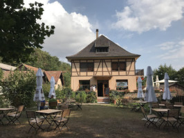 Auberge De La Huhnelmuhle inside