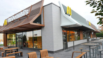 Mcdonald's outside