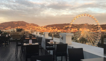 La Terrasse Du Plaza food