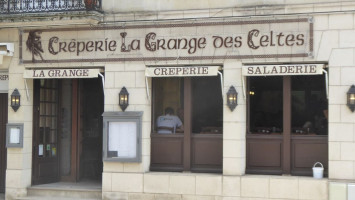 La Grange Des Celtes food