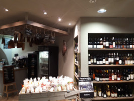 A Cantina Di Mateu food