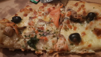 Rapido Pizza inside