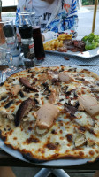La Pizza Gauloise food