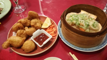 Villa De Tsing Tao food