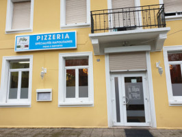 Pizza Pazza Express inside