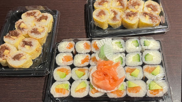 Sushi Yin food