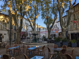 Bar Les Celestins inside