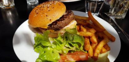 Le Bistrot des Colonnes food