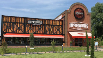 Hippopotamus Steakhouse inside