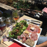 La Croix Des Cheules Nourriture