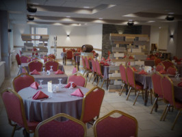 Hotel Restaurant Prunieres food