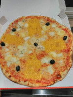 Le Kiosque à Pizzas Montargis/châlette Sur Loing food