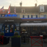 Taverne Maitre Kanter outside