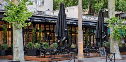 Grand Café Malarte Arles outside