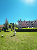 Le Chateau De La Verie outside
