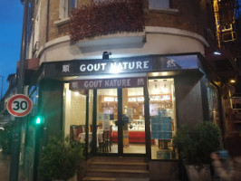 Gout Nature outside
