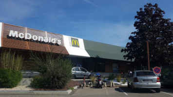 McDonald's Bourgoin Jallieu outside