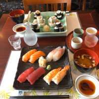 Sushi Gozen food
