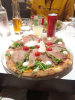 Pizza di Roma food