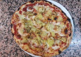 Pizzeria Snack Alti Pizz' food