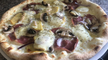 Mamzel Pizza-saint Bonnet Le Froid food