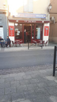 Le Jaures Brasserie outside