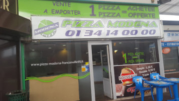 Domino's Pizza Eaubonne inside