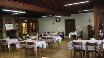 Auberge De Conol inside