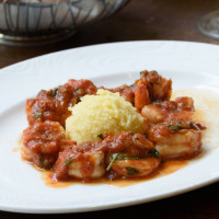 Piazza Italiana À l'intérieur