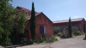 Ferme-auberge Du Couguieu outside