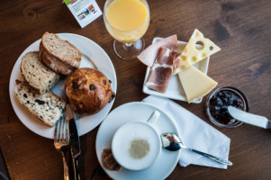 La table d'Otellia food