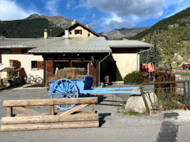 L'etape Gourmande outside