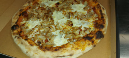 Diabolic Pizza inside