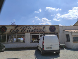 Bar le Mistral outside