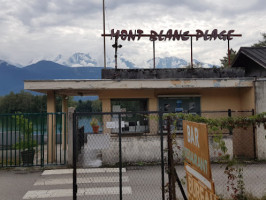 Mont Blanc Plage outside