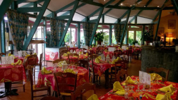 Restaurant Le Lac de Luc inside