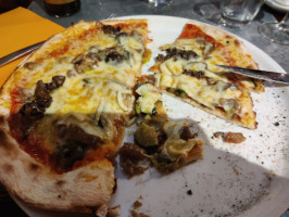 Pizzeria Du Vaudeville food