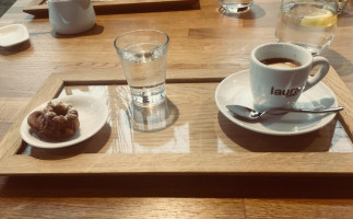 Cattaleya Nourriture