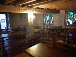 Auberge Des Ducs D'Oc Restaurant inside
