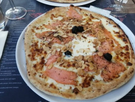 La Pizza Maestria food