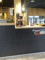 Pizza Cosy inside