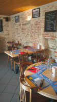 Bar Restaurant Le Saint Georges inside